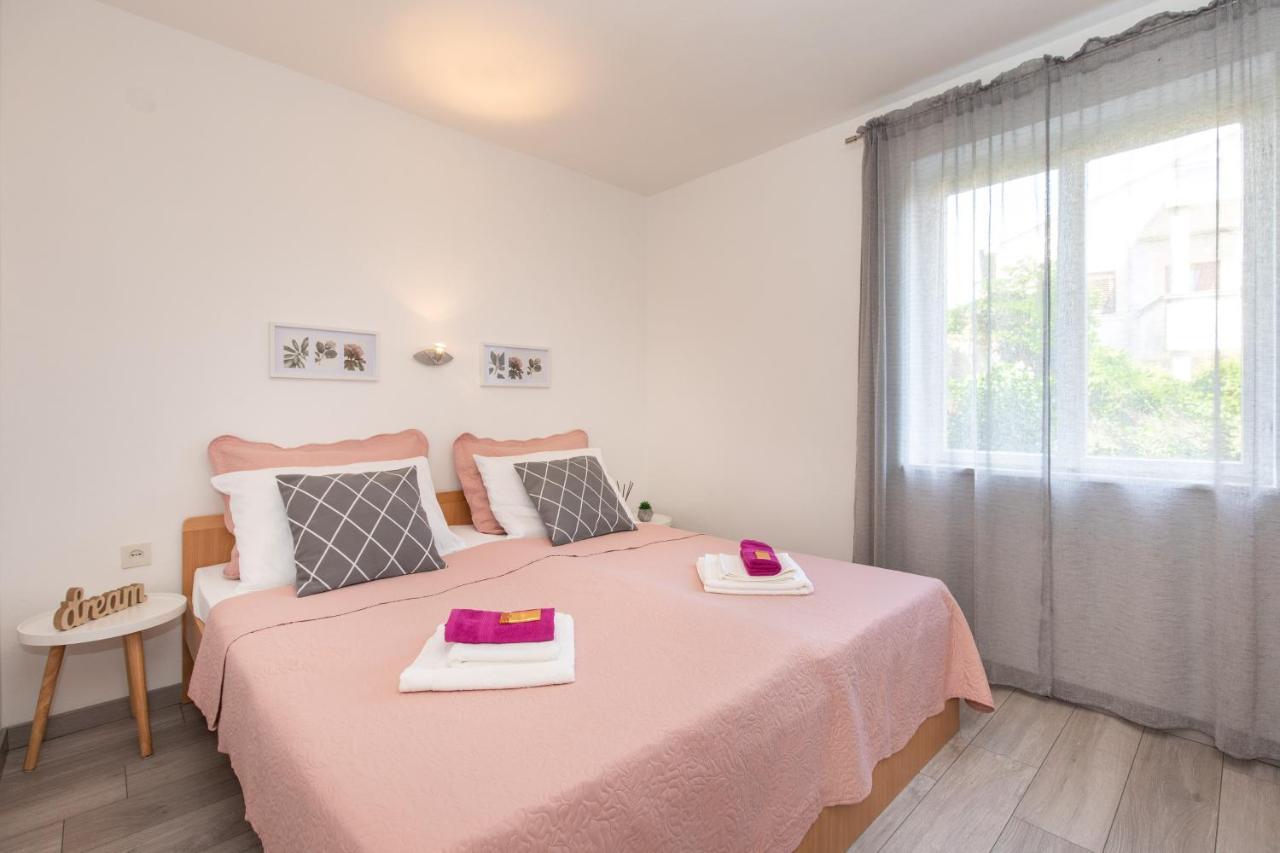 Apartment Lora Crikvenica Zewnętrze zdjęcie